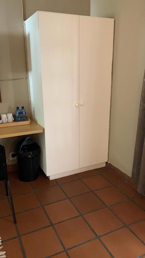 Barnyard Venue Hotell Ermelo Exteriör bild