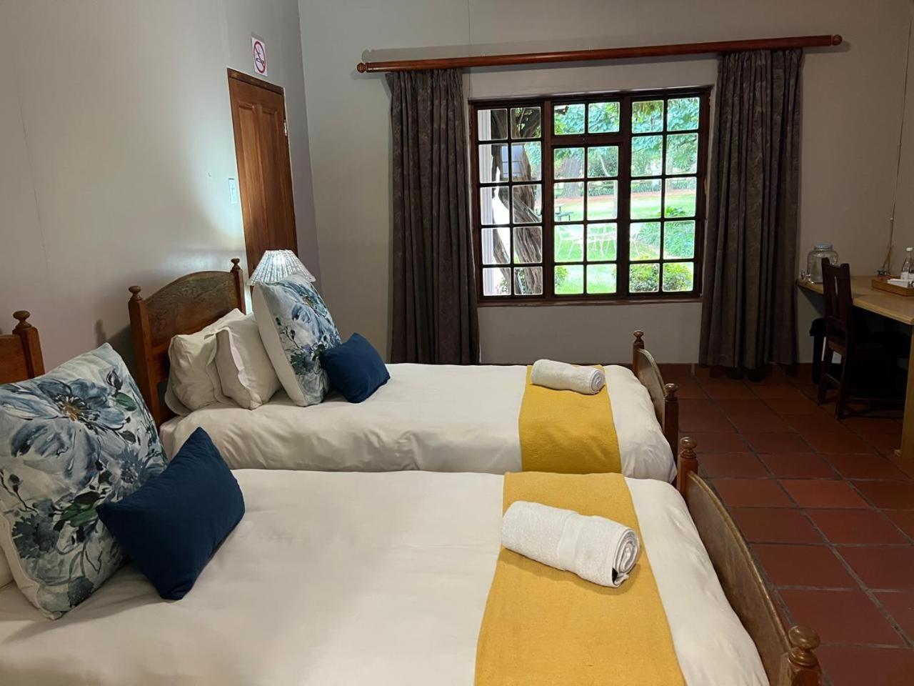 Barnyard Venue Hotell Ermelo Exteriör bild